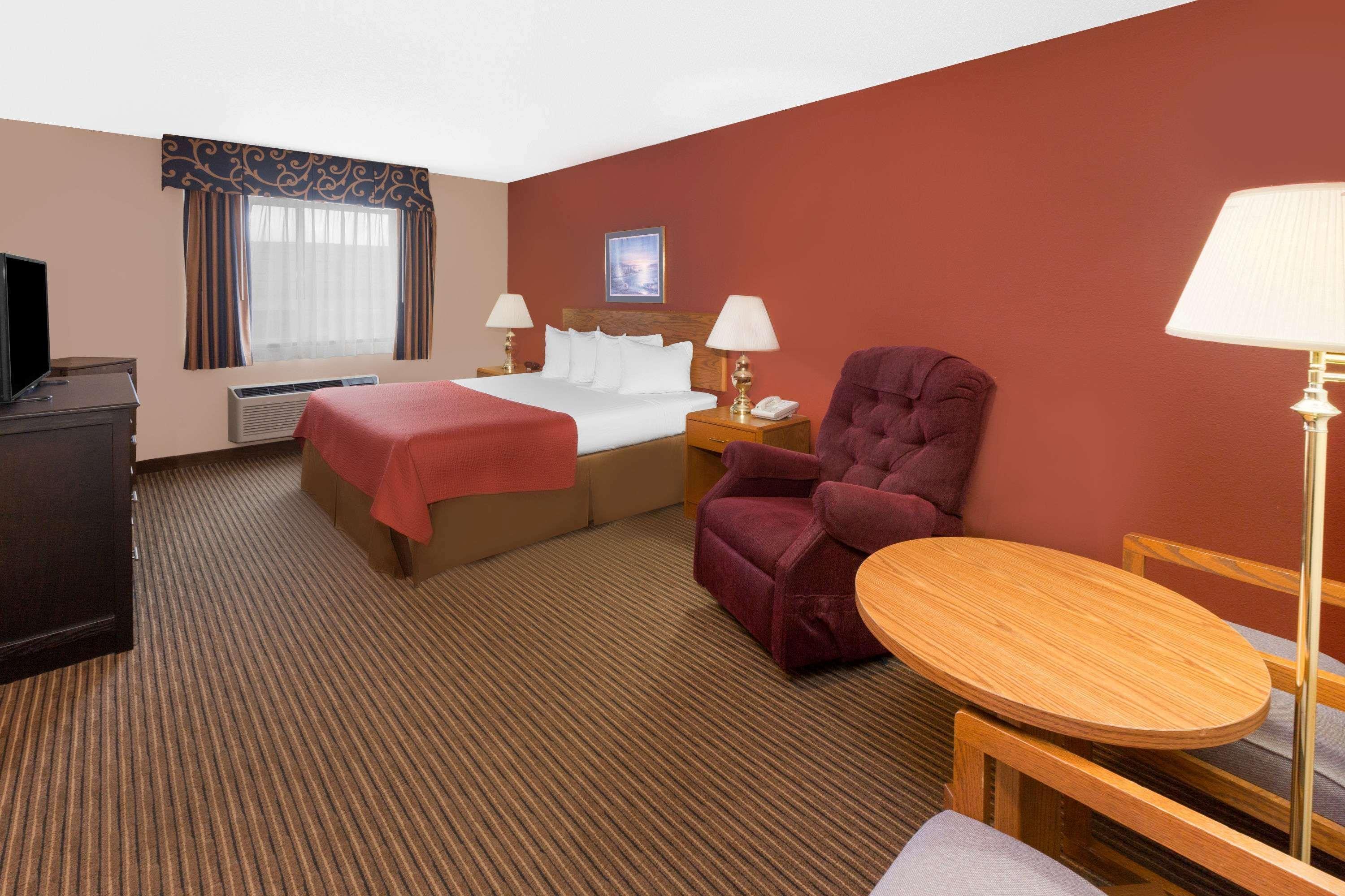 Hotel Super 8 By Wyndham St. Ignace Exterior foto